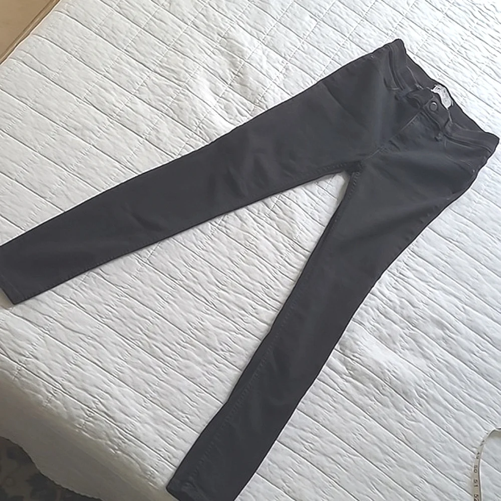 Free People high rise super skinny Plain black stretch jeans Size 27